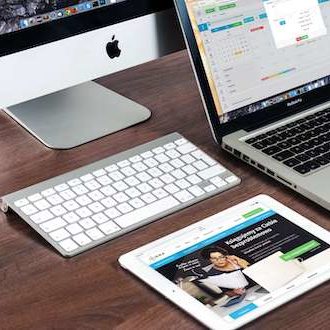 apple-laptop-notebook-office-39284