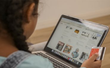 E-Commerce Benefits from Cloud Computing