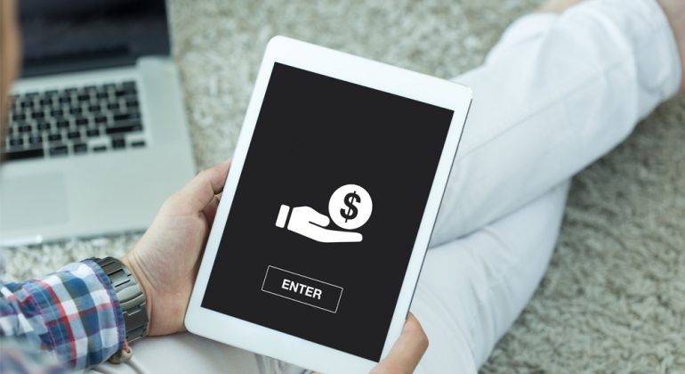 How Much Does It Cost to Develop Mobile Applications Like KreditBee and PaySense?